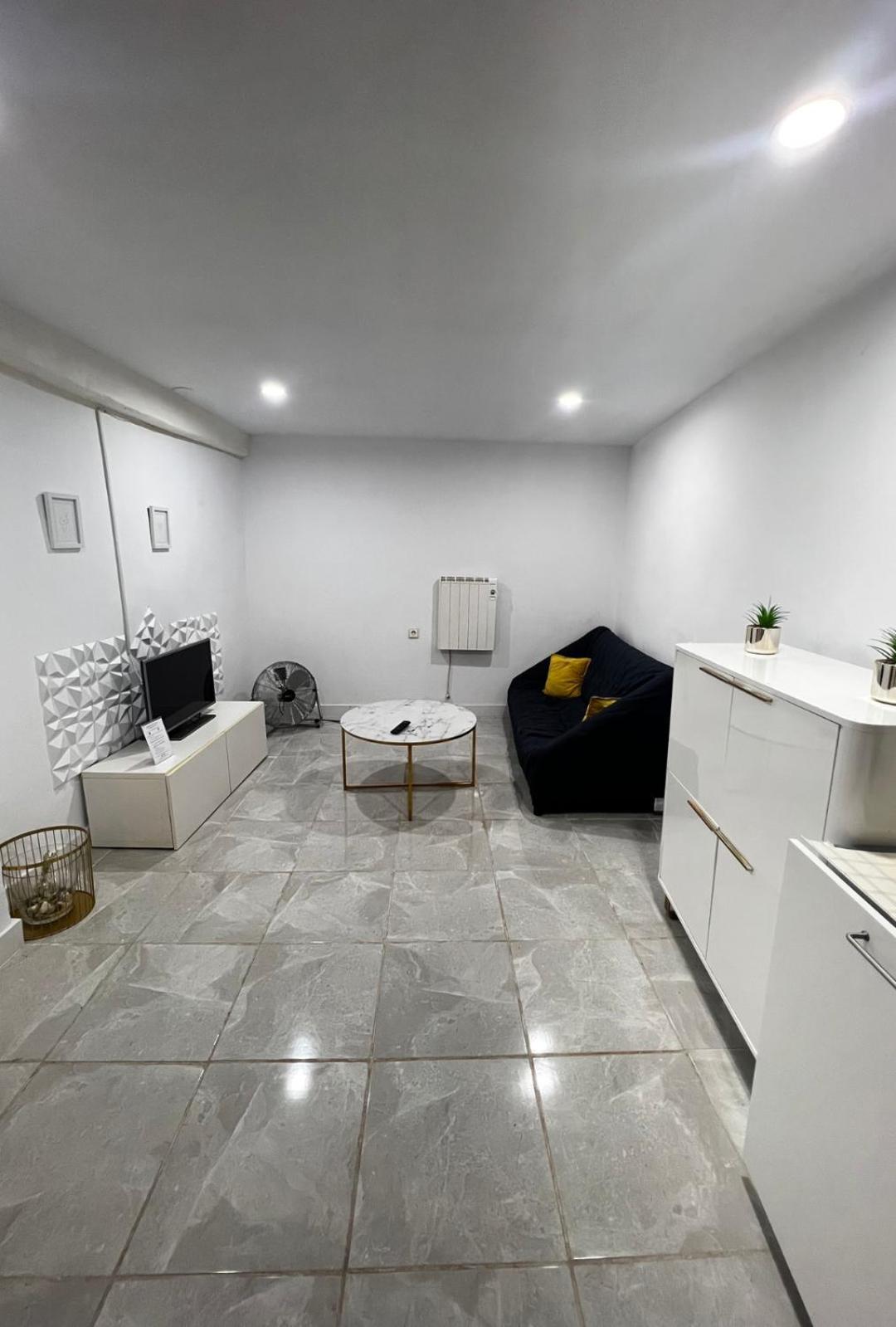 Apartamento Centrico Economico En Berga P1 아파트 외부 사진